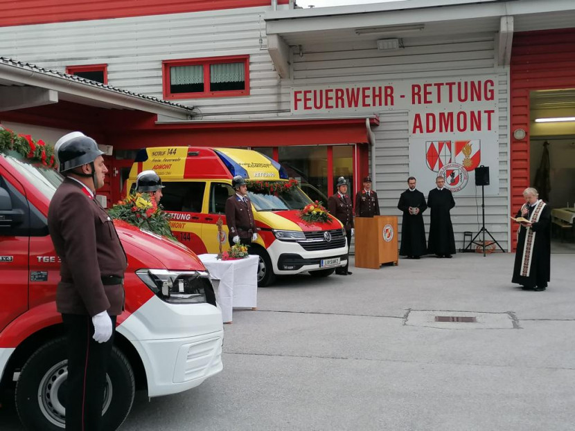 Floriani-Kirchgang und Fahrzeugsegnung